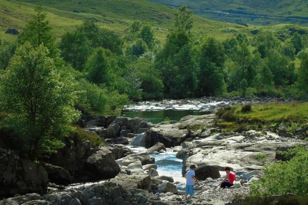 Roe Deer Cottage near Glencoe Fort William Buitenkant foto